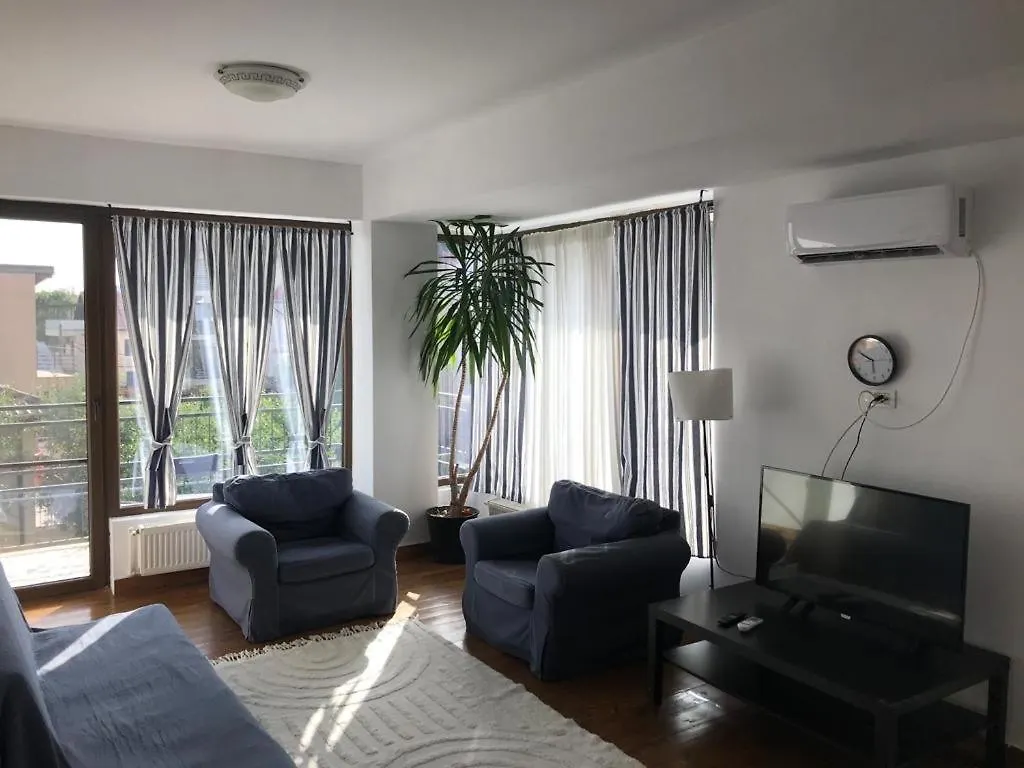 Lovely Apartment In Villa In Βουκουρέστι Ρουμανία