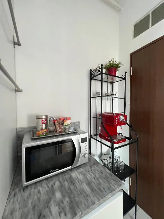 Lovely Apartment In Villa In Βουκουρέστι